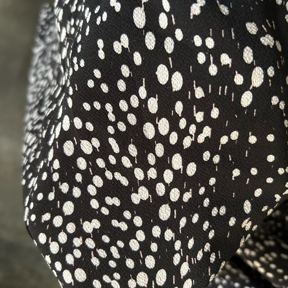 S/M Light Weight Romper with Ruched Waist and Print - Picture 2 of 5